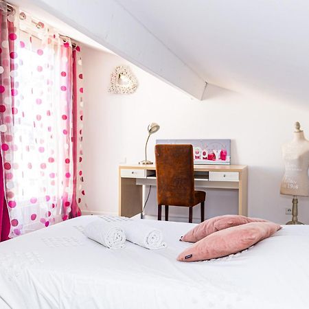 Aparthotel La Nuit Etoilee à Saint-Martin-de-Crau Extérieur photo